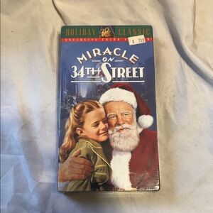Miracle on 34th Street VHS - Classic Holiday Movie NEW Sealed